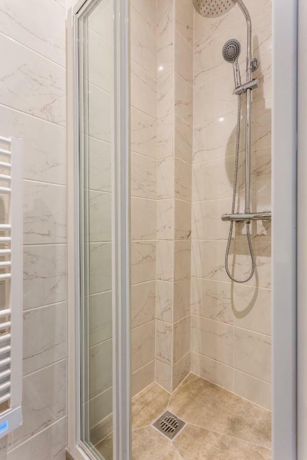Amazing Apartment - 2Br-6P - Bastille Paris Luaran gambar